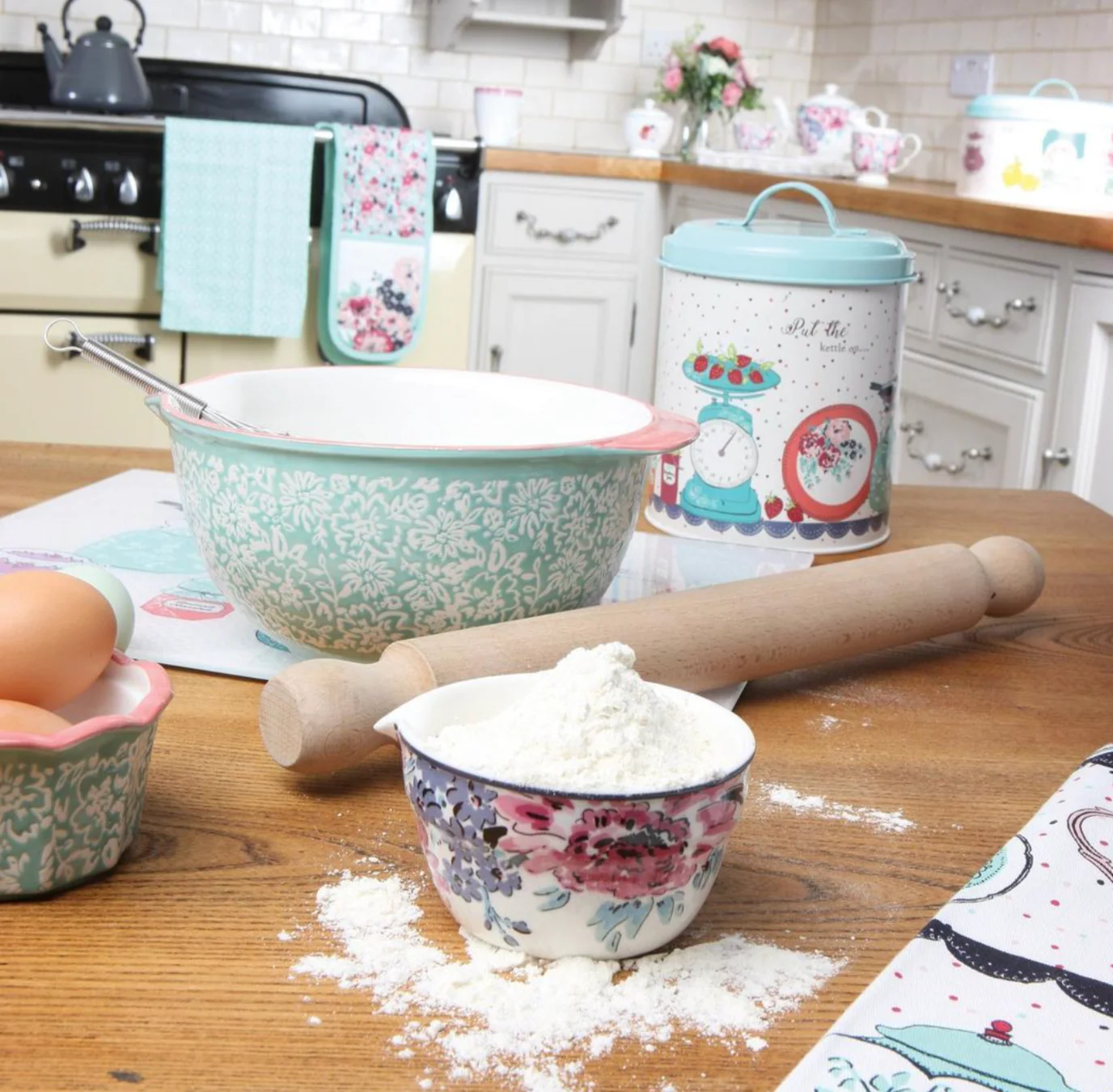 Ashley Thomas Porcelain Measuring Cups ( Set Of 3 ) - Image 4