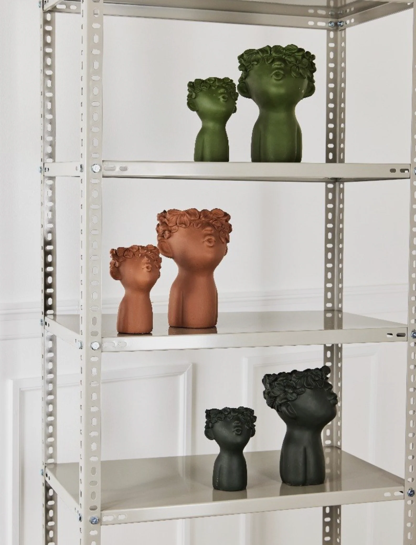 Bahne Cement Vase Lady Kiss, Brown - Image 11