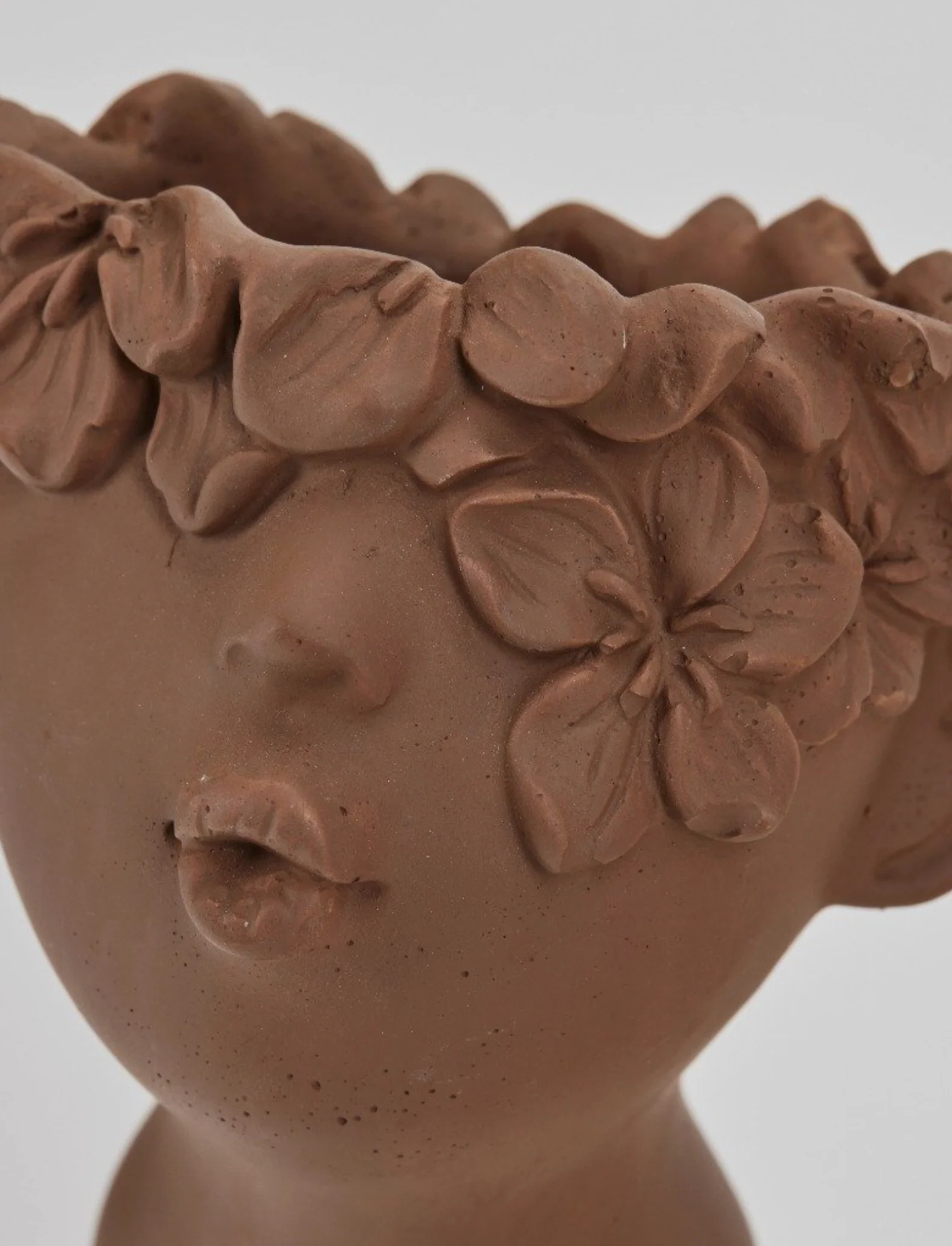 Bahne Cement Vase Lady Kiss, Brown - Image 5