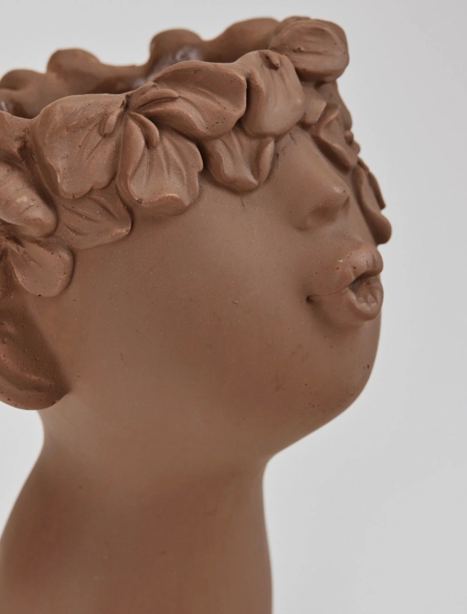 Bahne Cement Vase Lady Kiss, Brown - Image 6