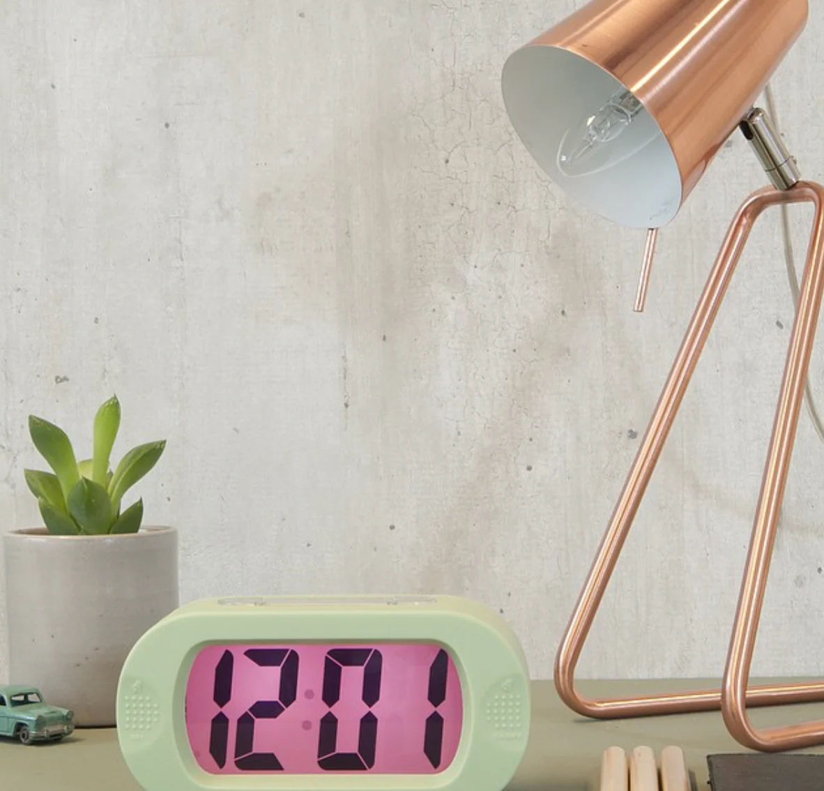 Leitmotiv Z Table Lamp, Copper - Image 4