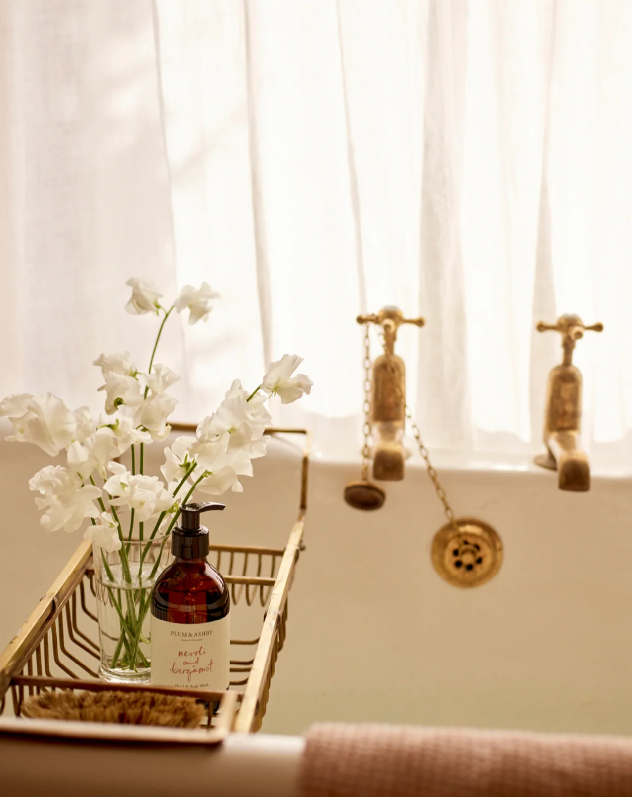 Plum & Ashby Neroli & Bergamot Hand & Body Wash - Image 3