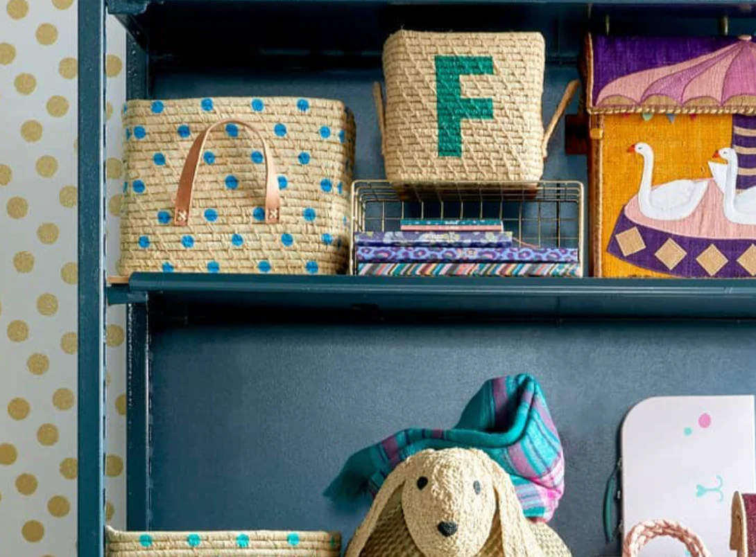 Rice Raffia Alphabets Basket - Image 11