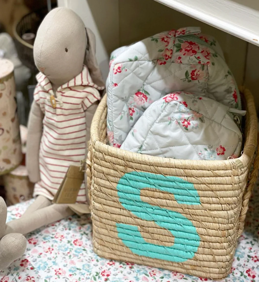 Rice Raffia Alphabets Basket - Image 25