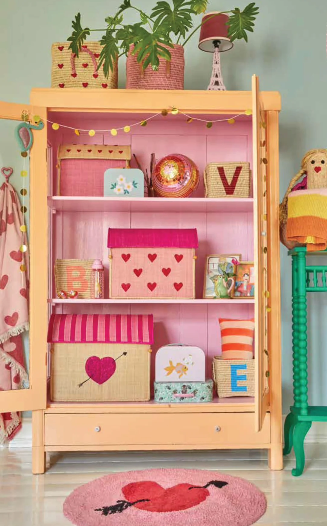 Rice Raffia Alphabets Basket - Image 6