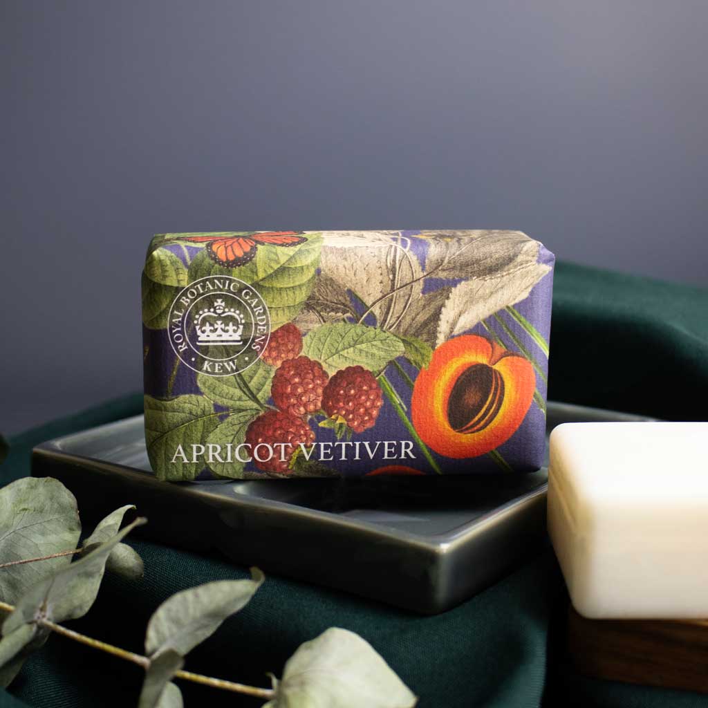 The English Soap Company Kew Gardens, Apricot Vetiver Soap - Image 5