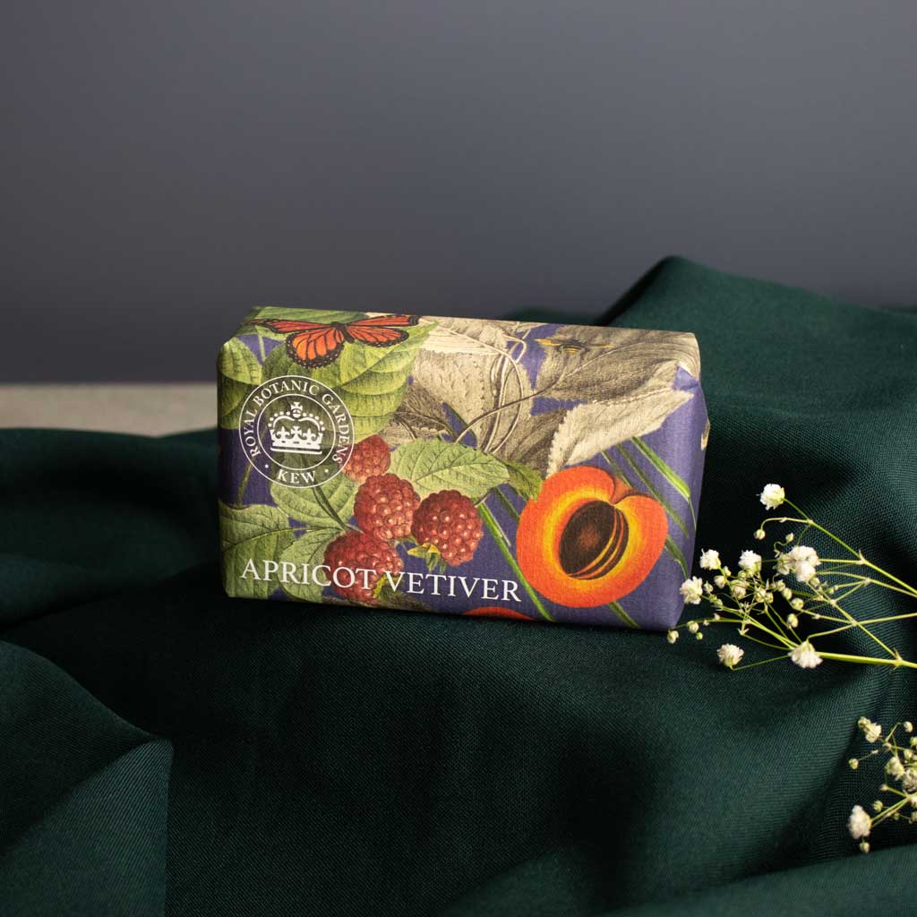 The English Soap Company Kew Gardens, Apricot Vetiver Soap - Image 6