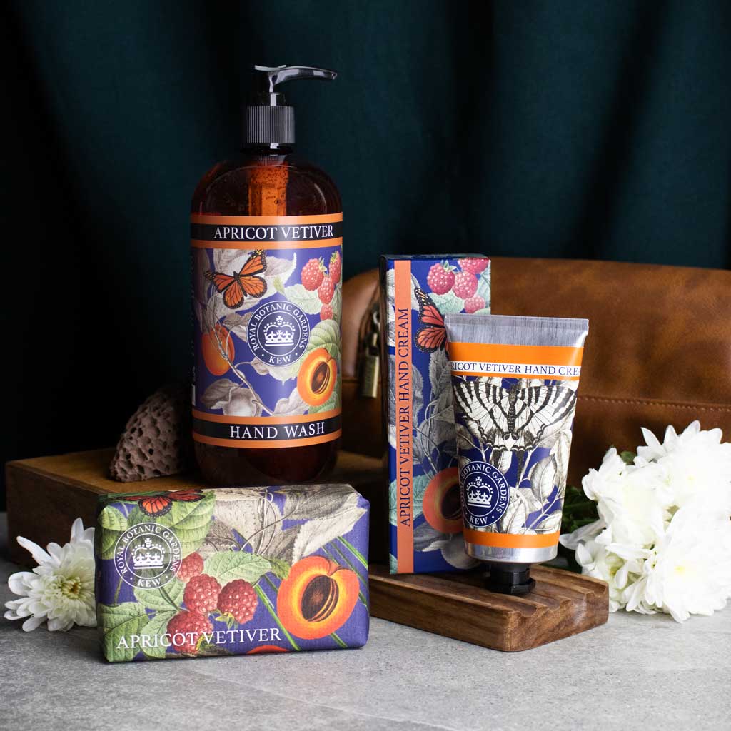 The English Soap Company Kew Gardens, Apricot Vetiver Soap - Image 7