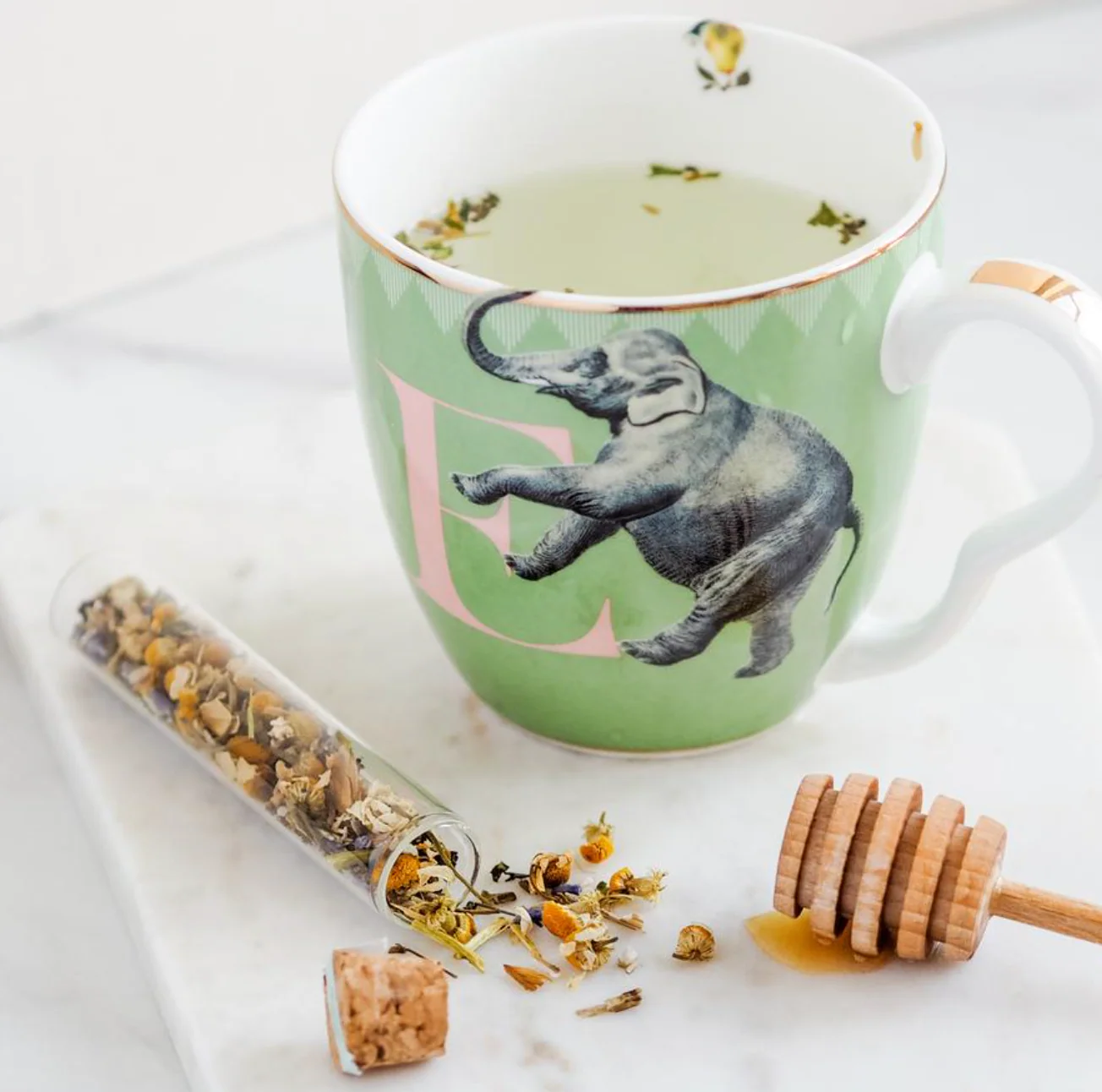 Yvonne Ellen Alphabet Mug Large - Image 5