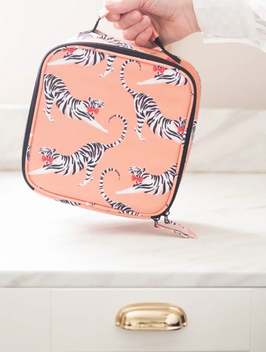 Yvonne Ellen Tiger Lunch/Picnic Bag - Image 4